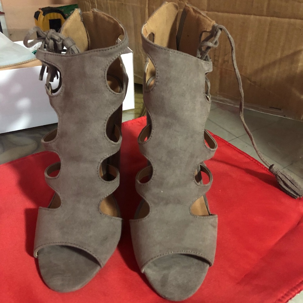 QUPID Block Heel
